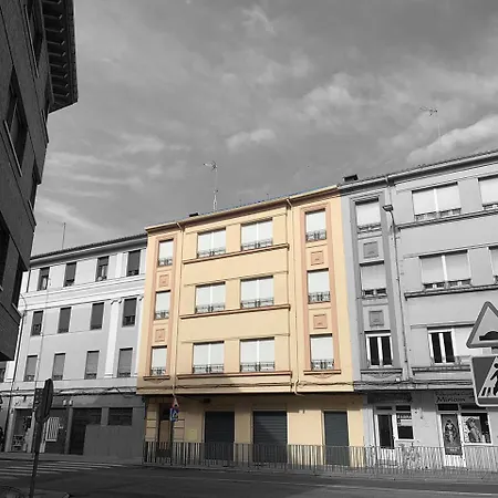 Ramon Y Cajal De Luxe Леон